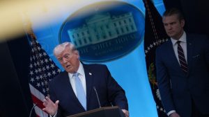 كيف قرأ الاعلام البريطاني والأمريكي اعلان ترامب وقف اطلاق النار؟