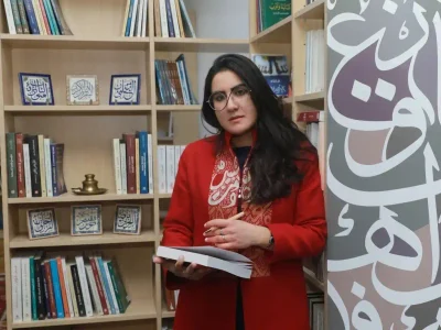 Samar Mezghanni : de l’enfant prodige de la littérature tunisienne à l’Université de Cambridge